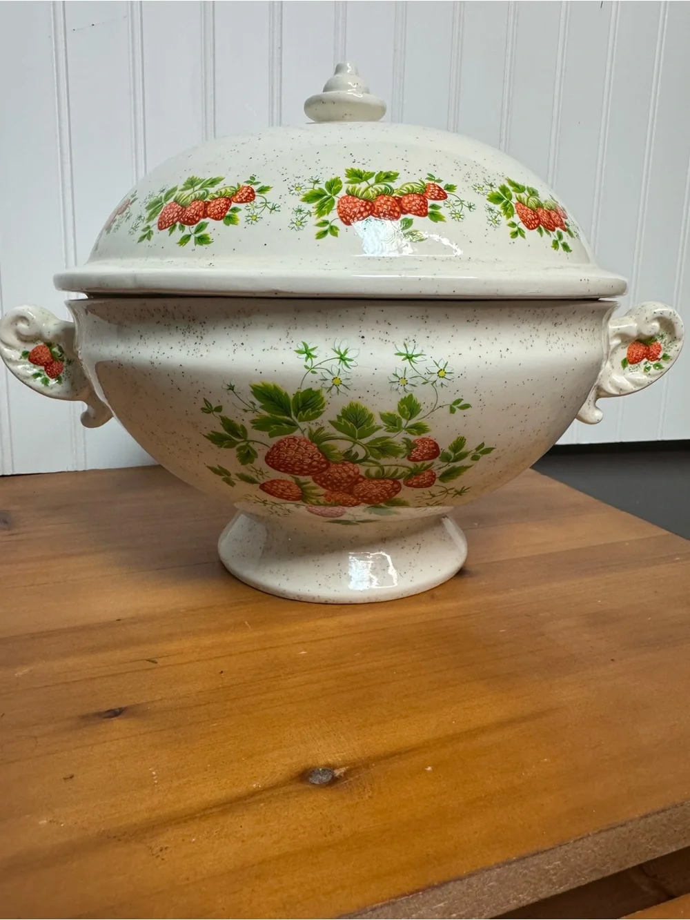 Vintage-Style Cream Ceramic Covered Tureen with Strawberry Motif